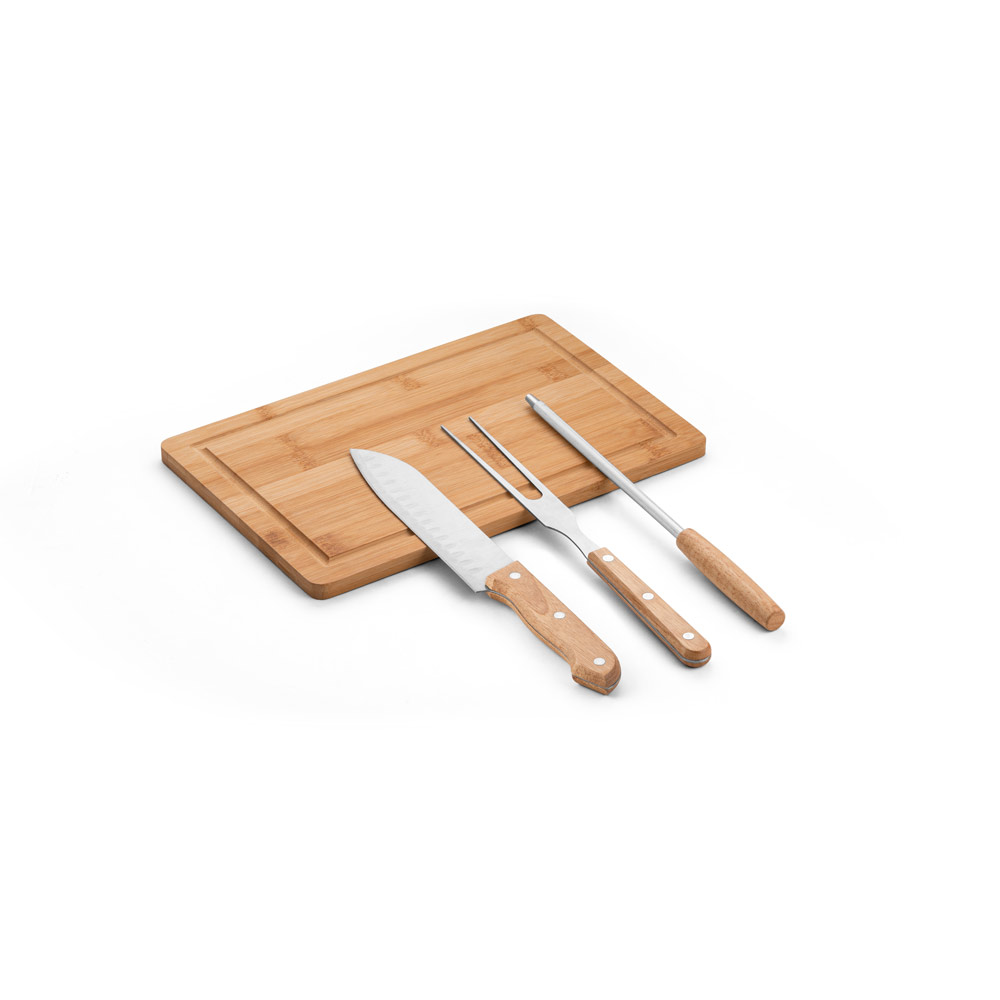 MOUSSAKA. Kit churrasco em estojo de 210D com tábua em bambu e 3 utensílios em aço inox e madeira de Seringueira personalizado