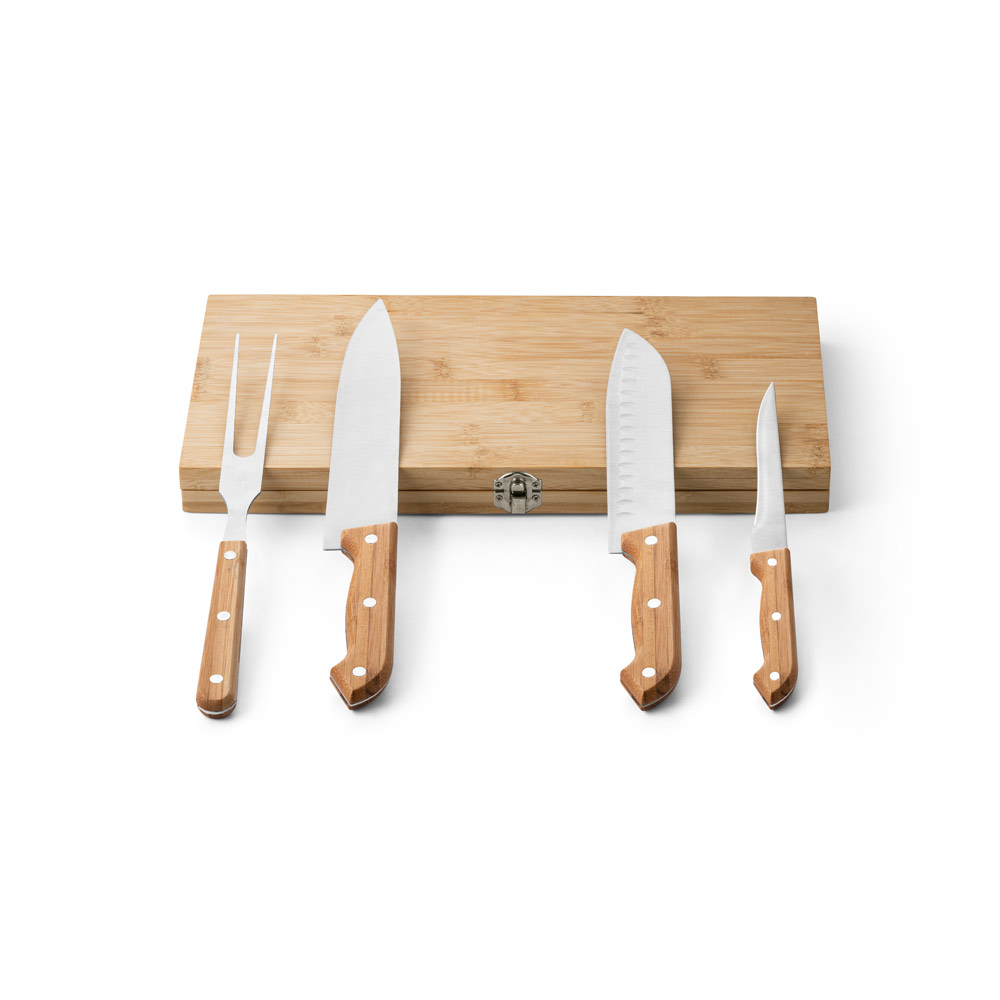KOERPER. Kit churrasco em caixa bambu com 4 utensílios em aço inox e bambu personalizado