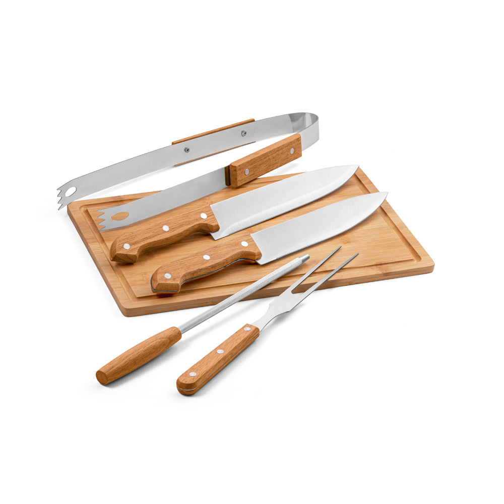 GARLIC KING. Kit churrasco em estojo de 210D com tábua em bambu e 5 utensílios em aço inox e madeira de Seringueira personalizado