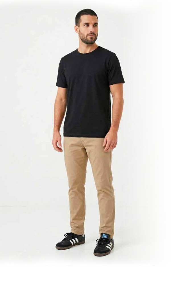 T-Shirt New Tee · Essentials personalizado com a sua marca