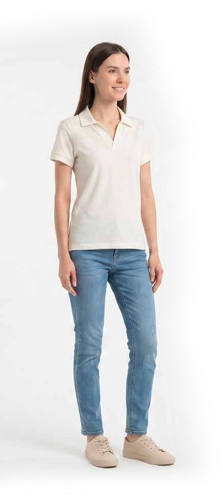 Polo Patch V · Feminina personalizado com a sua marca