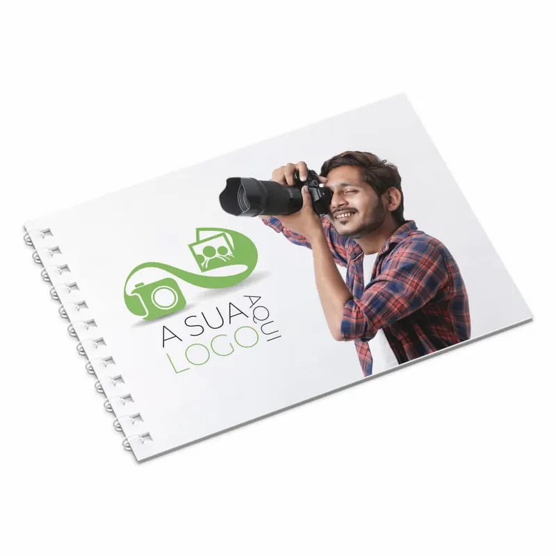 Catálogo · Capa Couchê 250g e Miolo Couchê 150g · Horizontal com Wire o · 30x21 Cm personalizado com a sua marca