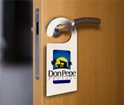 Placa Não Perturbe · Com Alça · Reciclato 240g personalizado com a sua marca