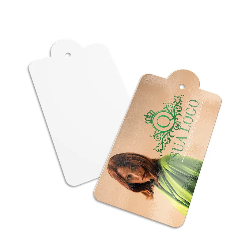 Tags Especiais · Couchê 250g personalizado com a sua marca